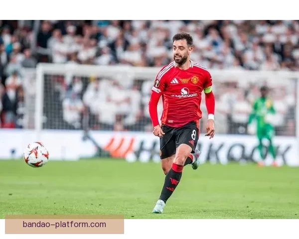 布鲁诺费尔南德斯荣膺2026年3月足坛MVP表现引人瞩目