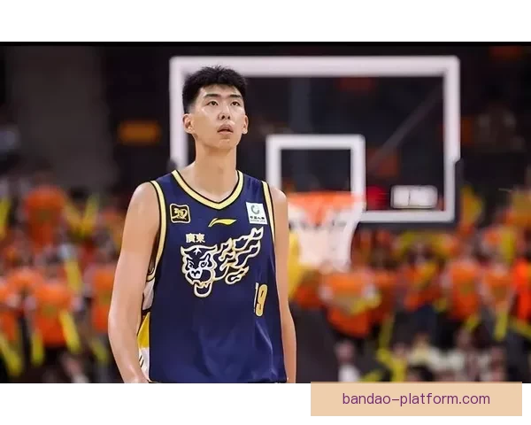 广州大胜广东徐昕两双击败旧主胡明轩低迷全场零分成焦点